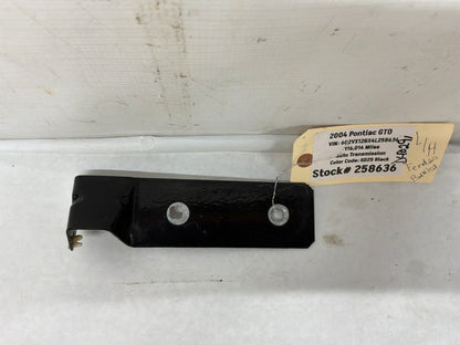 2004 Pontiac GTO LH Driver Fender Side Skirt Rocker Molding Support Bracket OEM