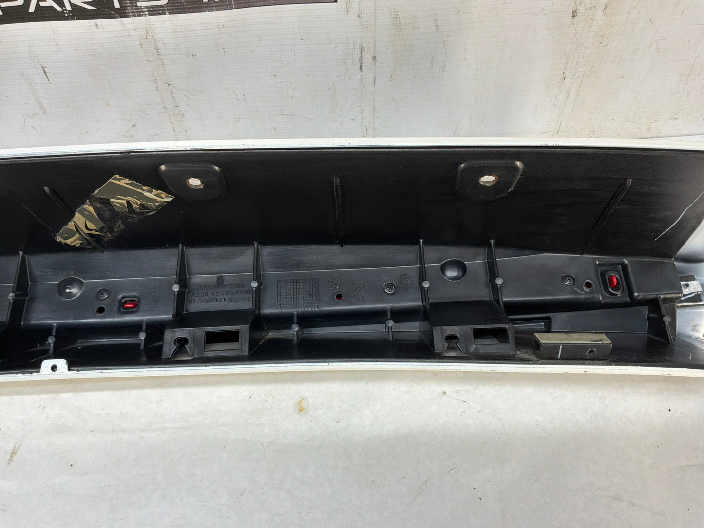 2012 Chevy Avalanche Rear Third 3RD High Mount Brake Light Lamp Spoiler 3rd OEM