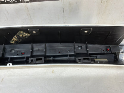 2012 Chevy Avalanche Rear Third 3RD High Mount Brake Light Lamp Spoiler 3rd OEM