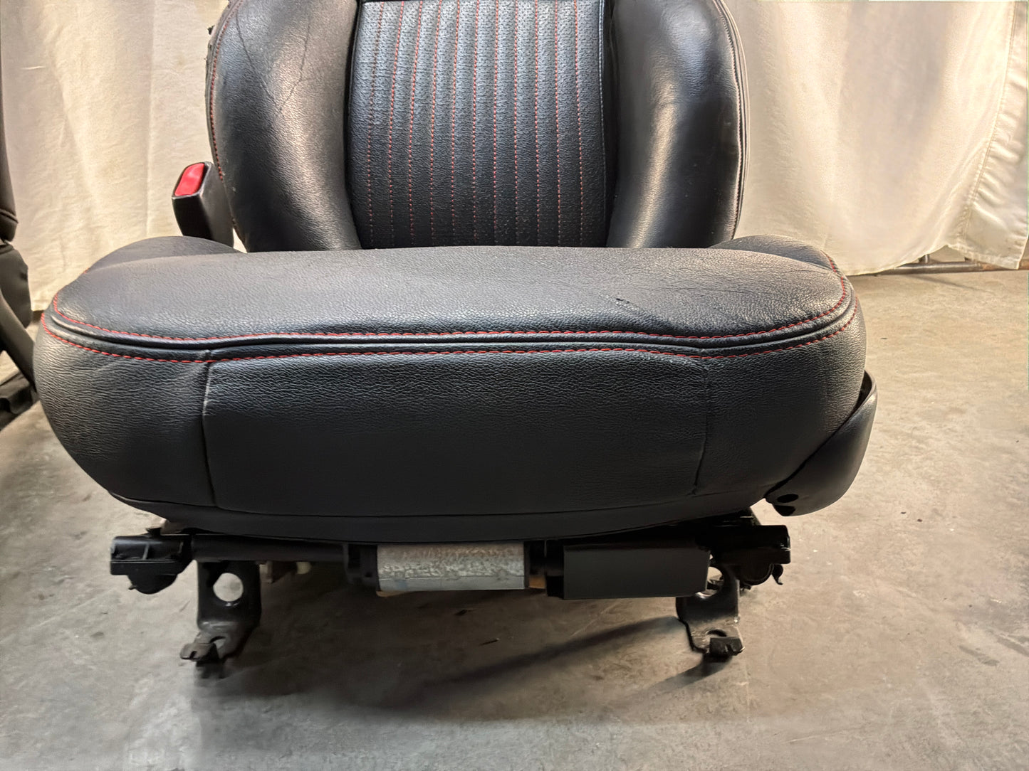 1999 Chevrolet C5 Corvette Seats Black Leather OEM