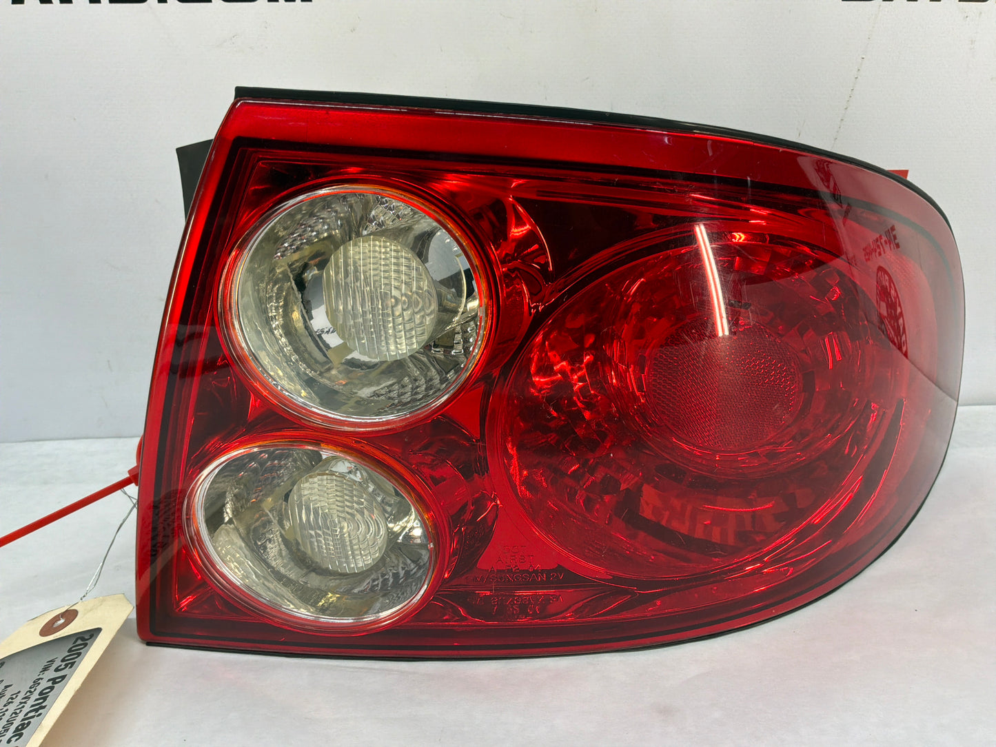 2005 Pontiac GTO RH Passenger Tail Light Taillight Lamp OEM