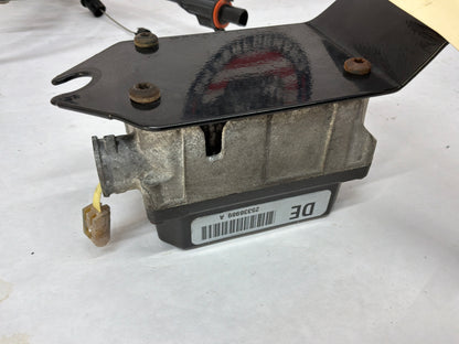 2004 Pontiac GTO Cruise Control Module w/ Servo Assembly OEM
