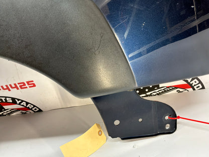 2005 Chevy Silverado 2500HD RH Passenger Front Fender OEM