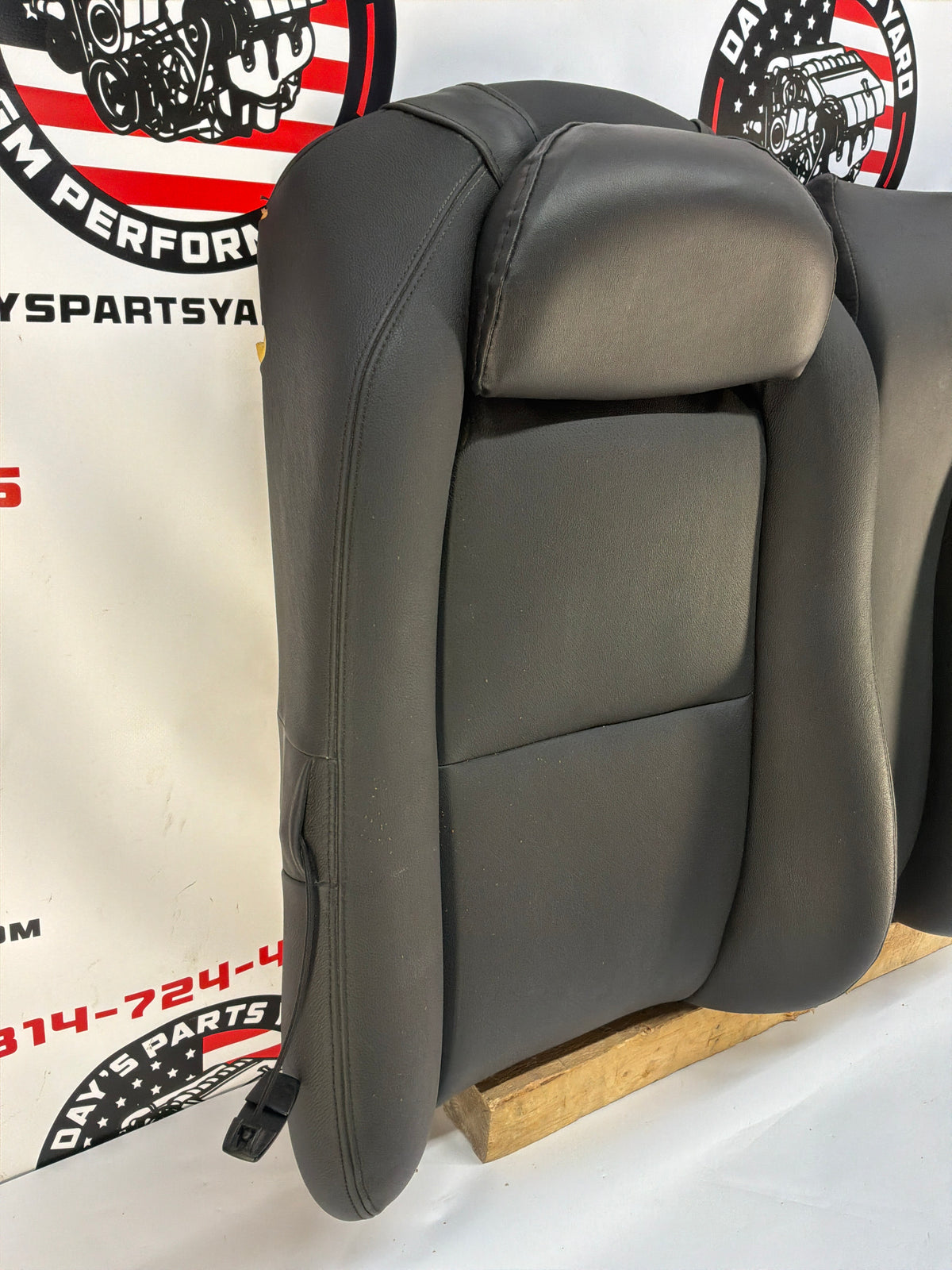 2006 Pontiac GTO Black Leather Front and Rear Seats Set OEM