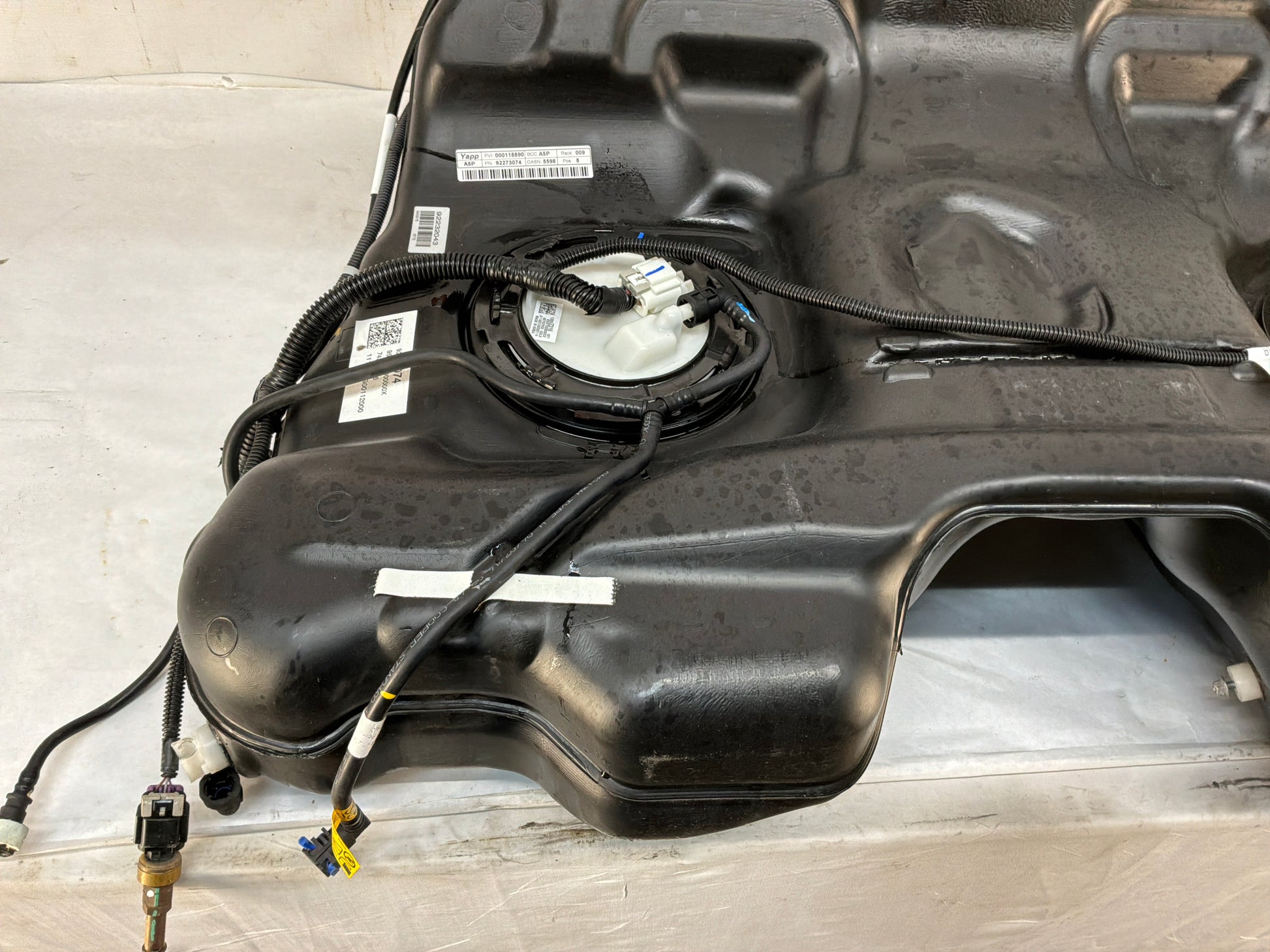 Fuel tank - Day's Parts Yard