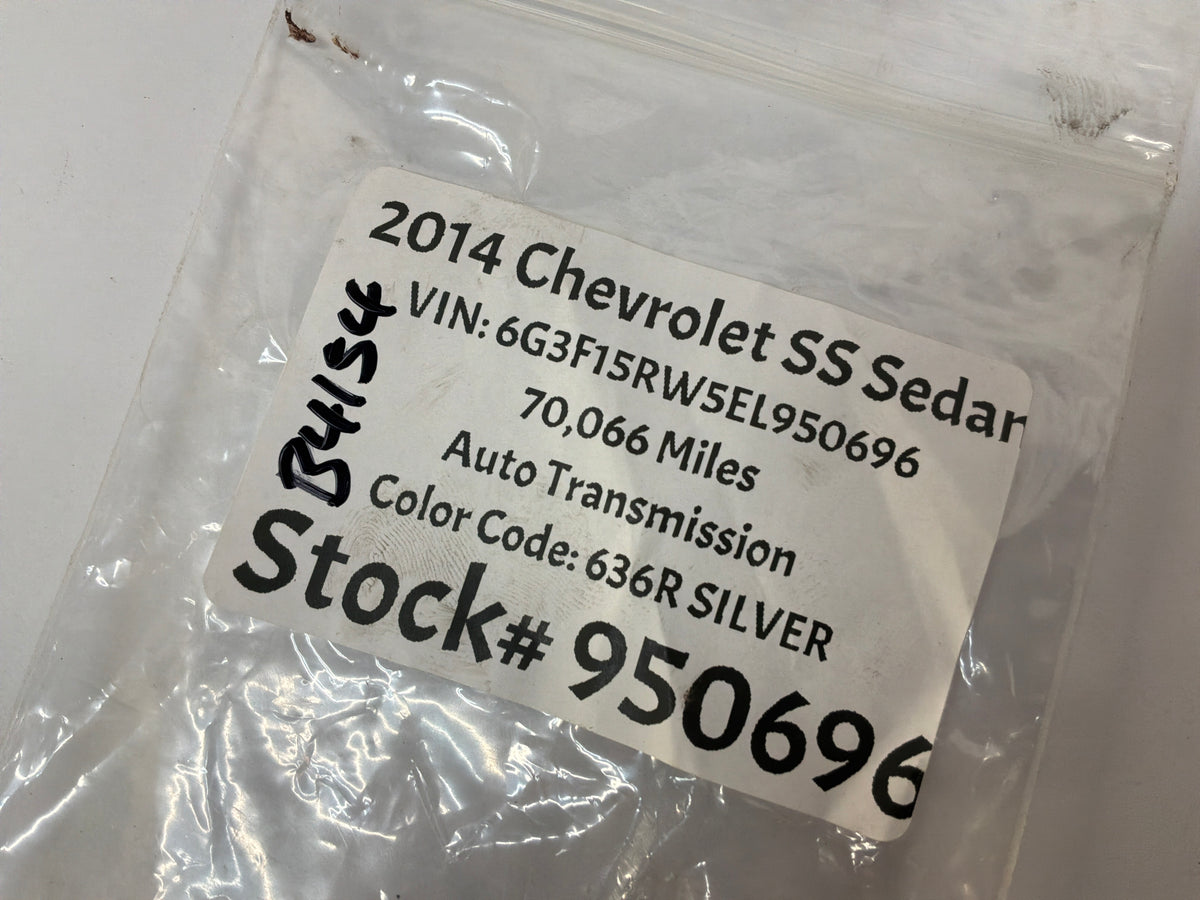 2014 Chevy SS Sedan Jump Starter Positive Post Battery Circuit Fuse Block OEM