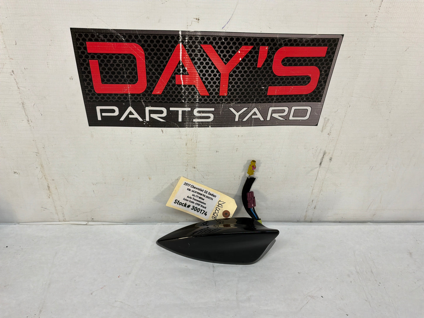 2017 Chevy SS Sedan Shark Fin Radio Stereo Antenna OEM