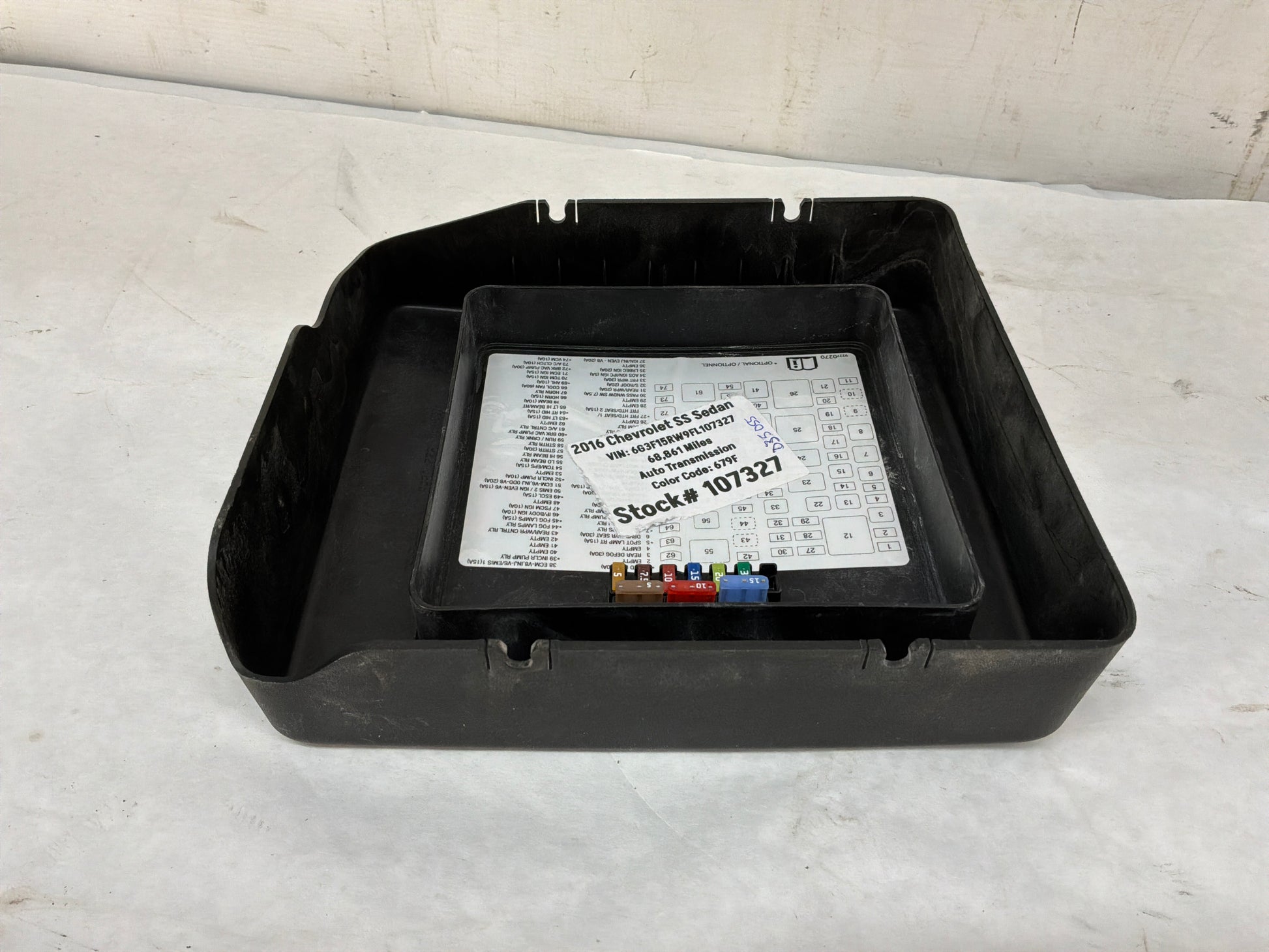 Fuse box lid - Day's Parts Yard