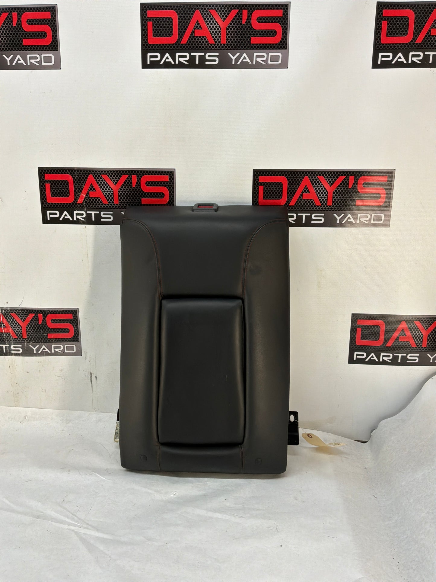 Rear center cushion - Day's Parts Yard