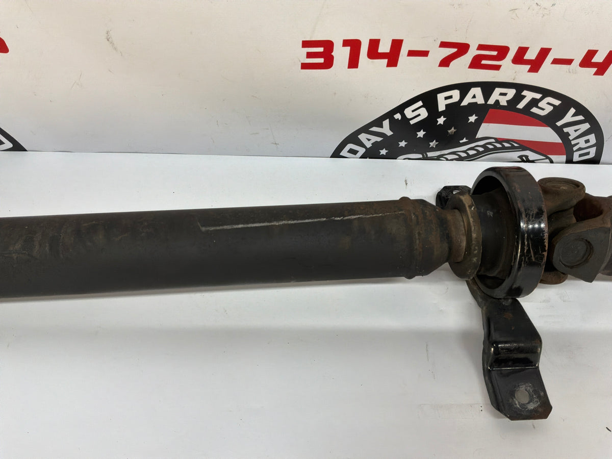 2006 Pontiac GTO Drive Propeller Shaft Driveshaft OEM