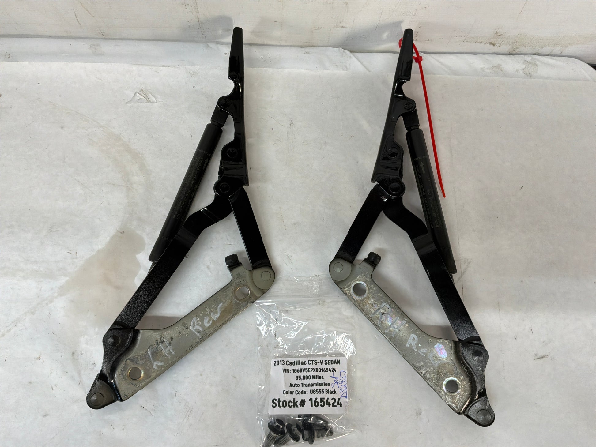 Hinges - Day's Parts Yard