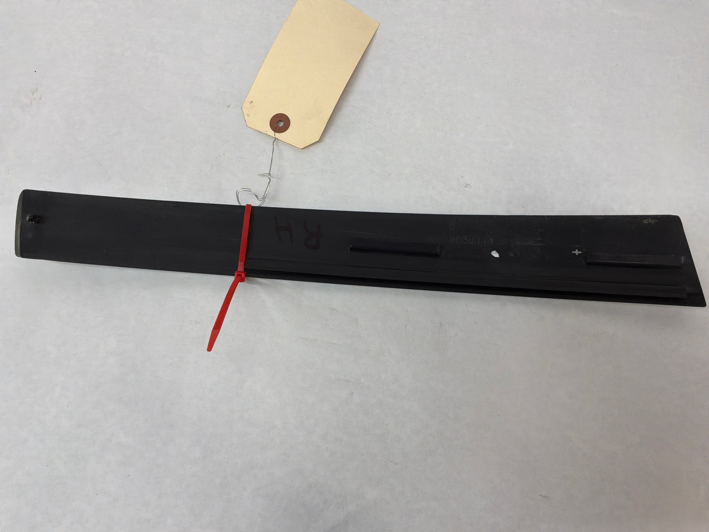 2004 Pontiac GTO RH & LH Exterior B Pillar Window Trim Applique Covers OEM