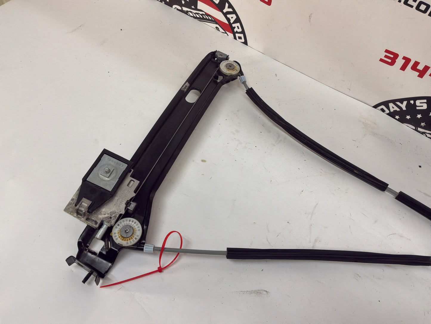 2013 Chevy Camaro ZL1 RH Passenger Window Regulator Motor OEM