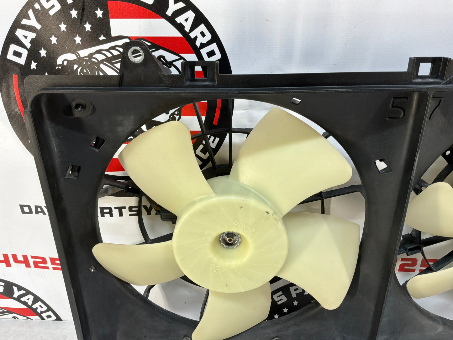 2014 Chevy Camaro SS Dual Radiator Cooling Fans Assembly OEM