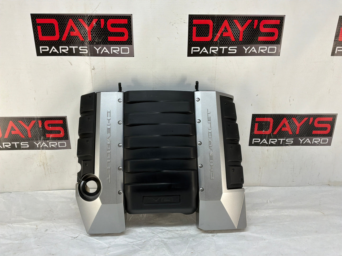 Engine cover - Day's Parts Yard