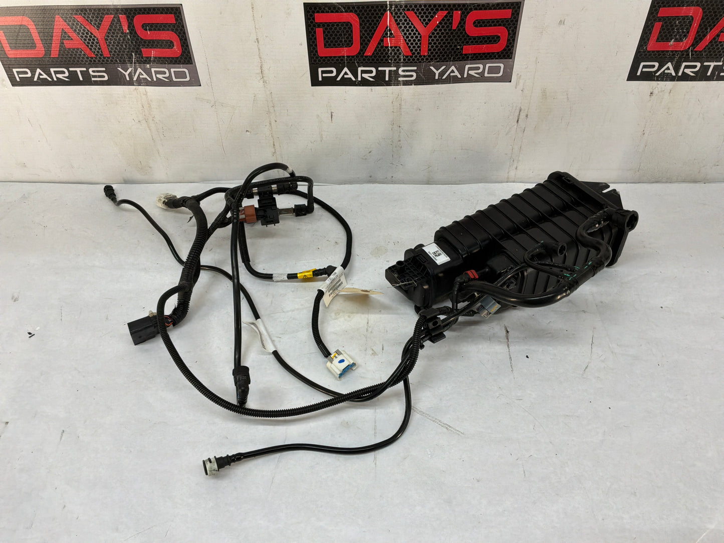 2014 Chevy Caprice PPV Fuel Tank EVAP Vapor Charcoal Canister w/ Lines Hoses Tubes OEM