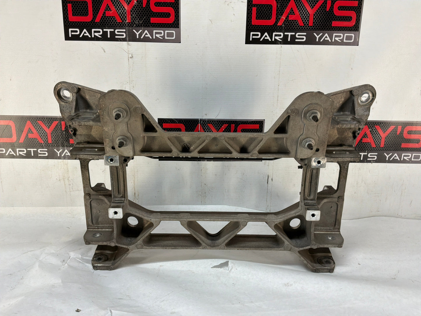 Rear cradle - Day's Parts Yard