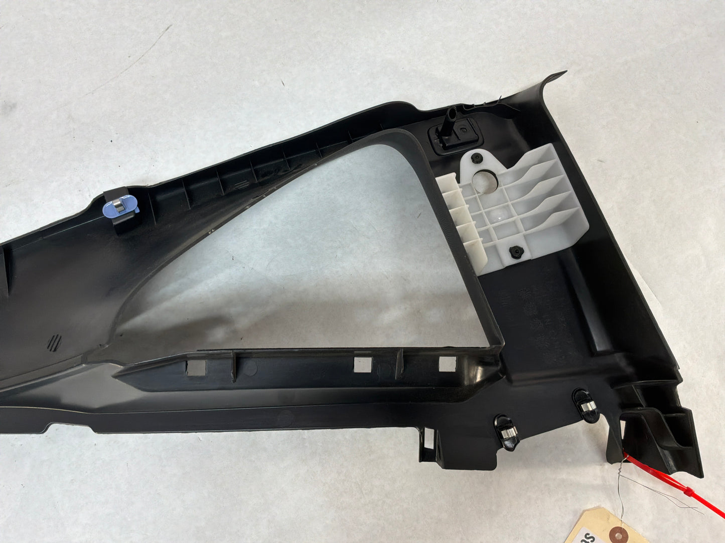 2013 Chevy Camaro 1LE RH Passenger Rear Interior Quarter Window Trim Cover Panel OEM