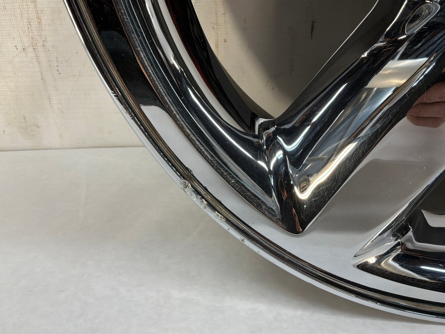 2012 Chevy Avalanche Wheel 20X8.5 Covered Lug Nuts Tapered 5 Spoke Chrome OEM