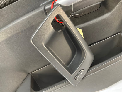 2006 Cadillac CTS-V RH Passenger Front Interior Door Panel OEM