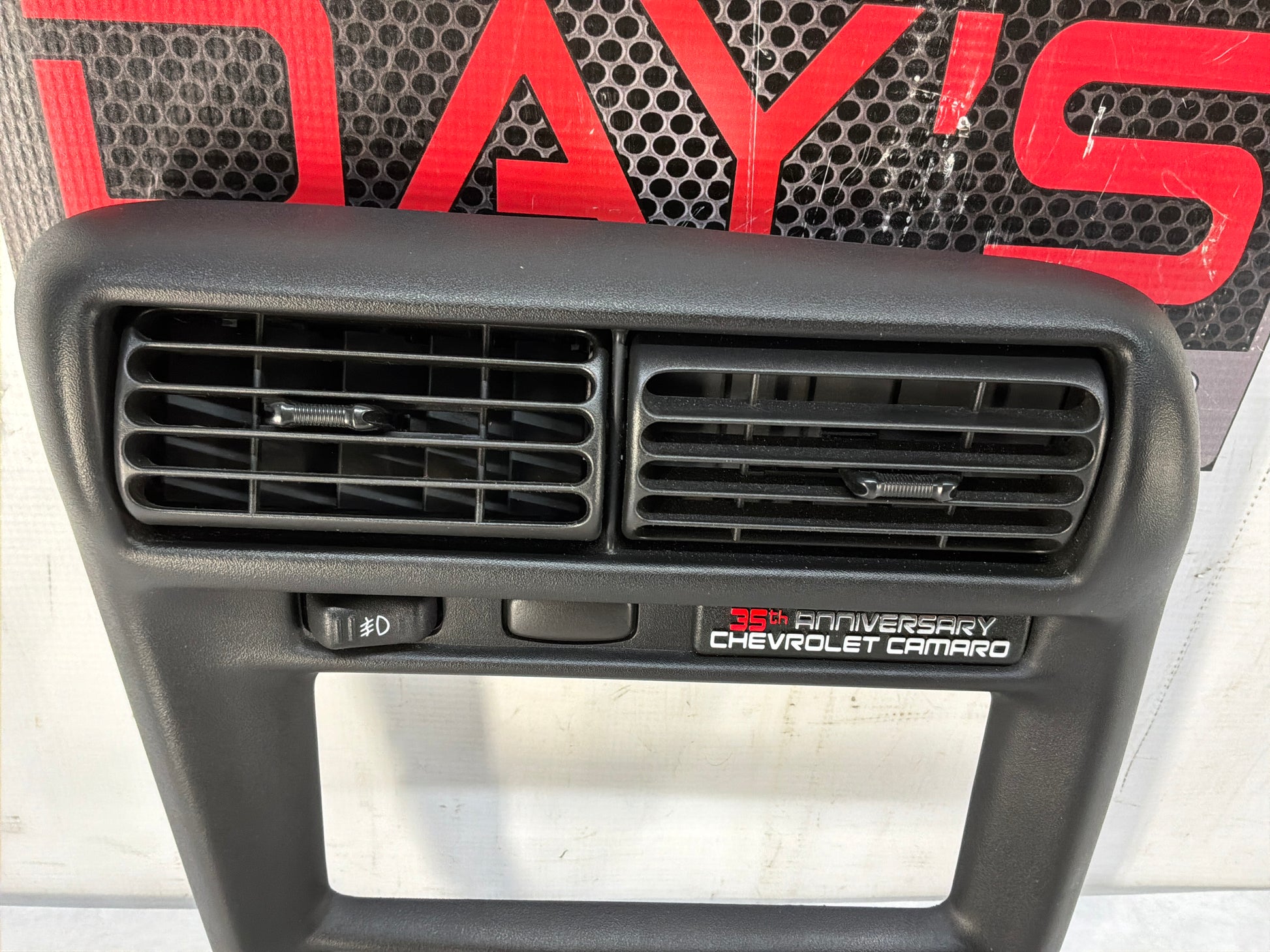 Radio bezel - Day's Parts Yard