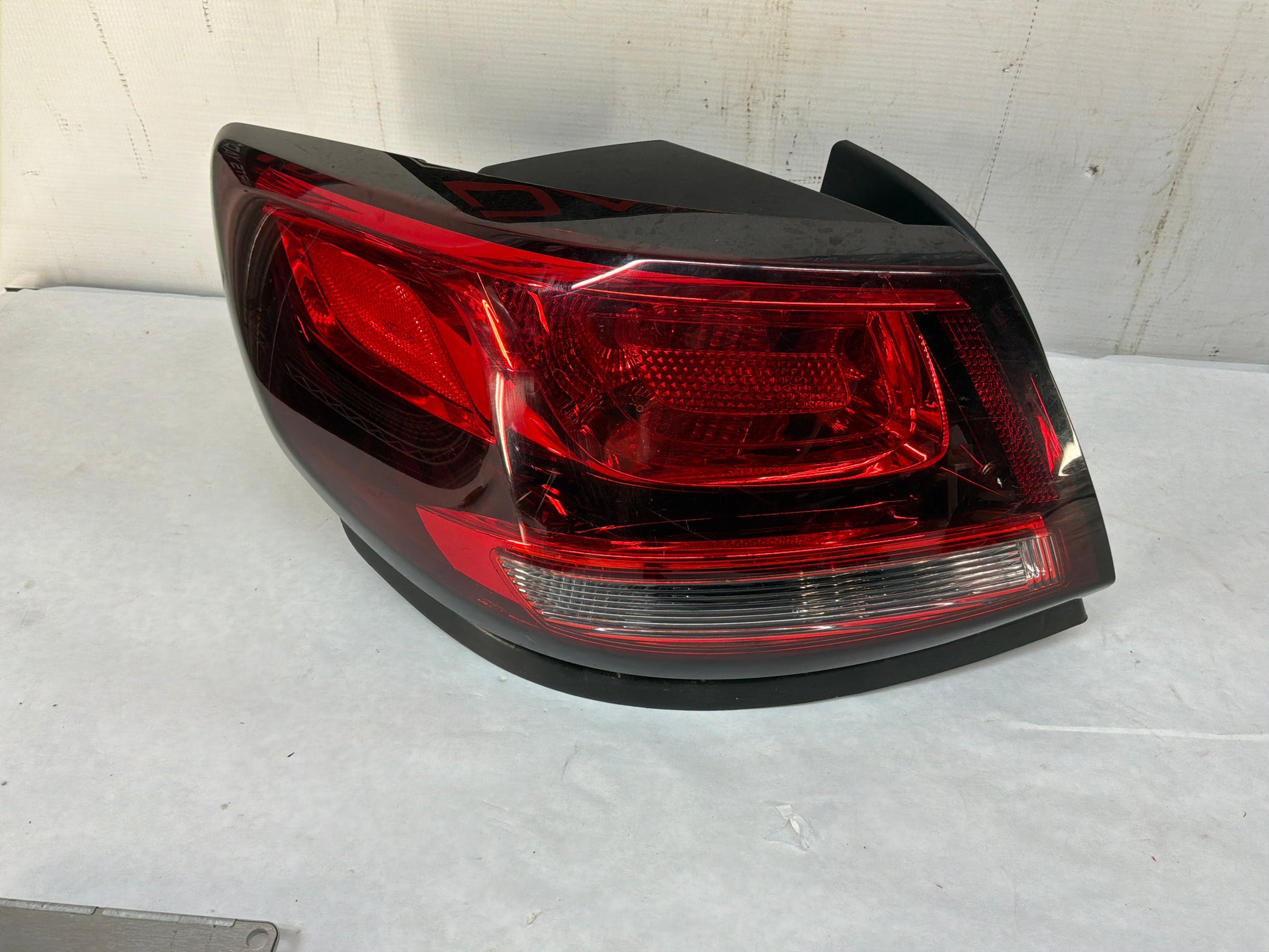 Lh tail light - Day's Parts Yard