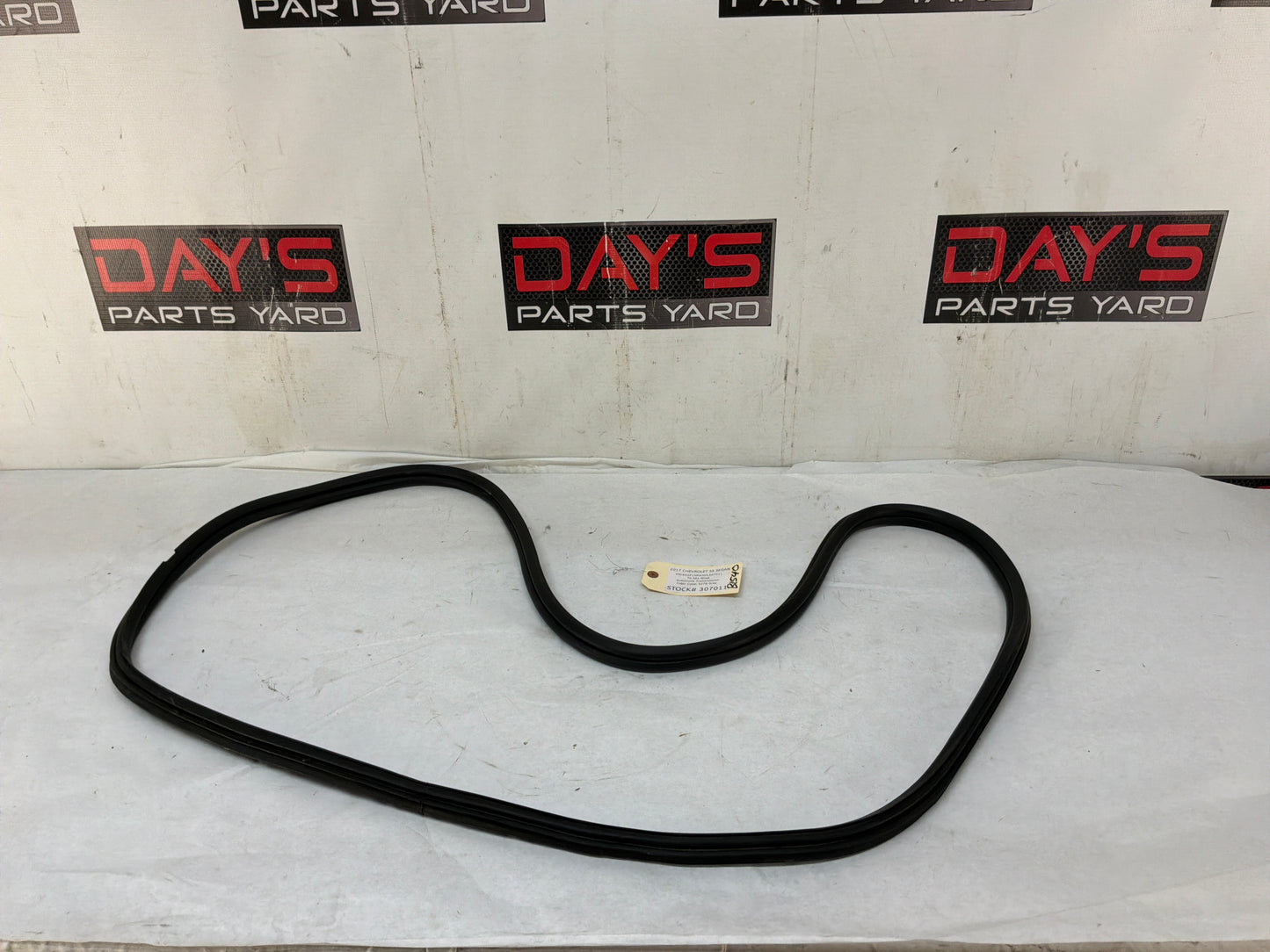 2017 Chevrolet SS Sedan Trunk Weather Strip Seal OEM