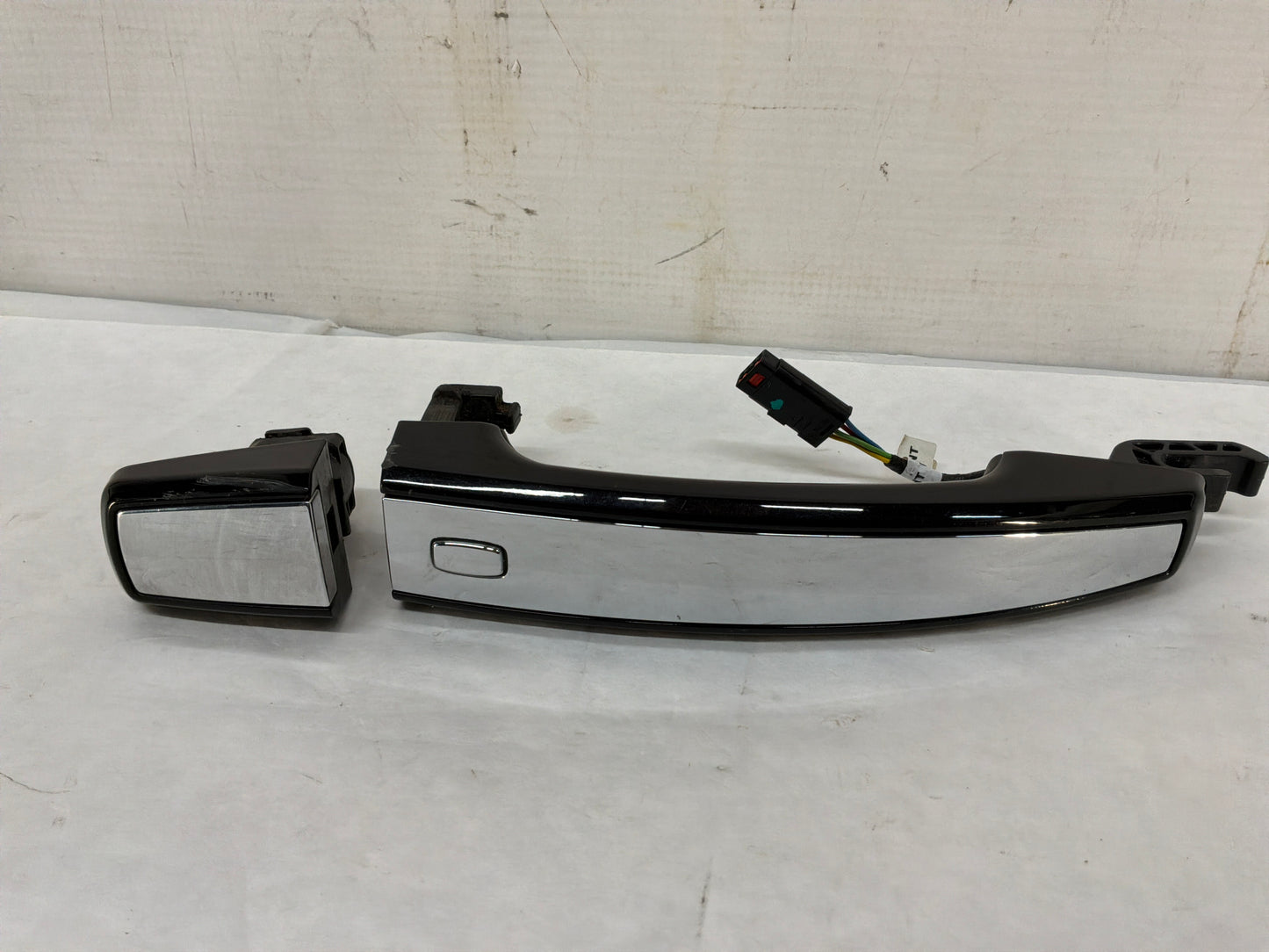 2017 Chevy SS Sedan RH Passenger Rear Exterior Door Handle OEM