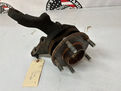 2005 Pontiac GTO LH Driver Front Suspension Spindle Hub Knuckle Assembly OEM