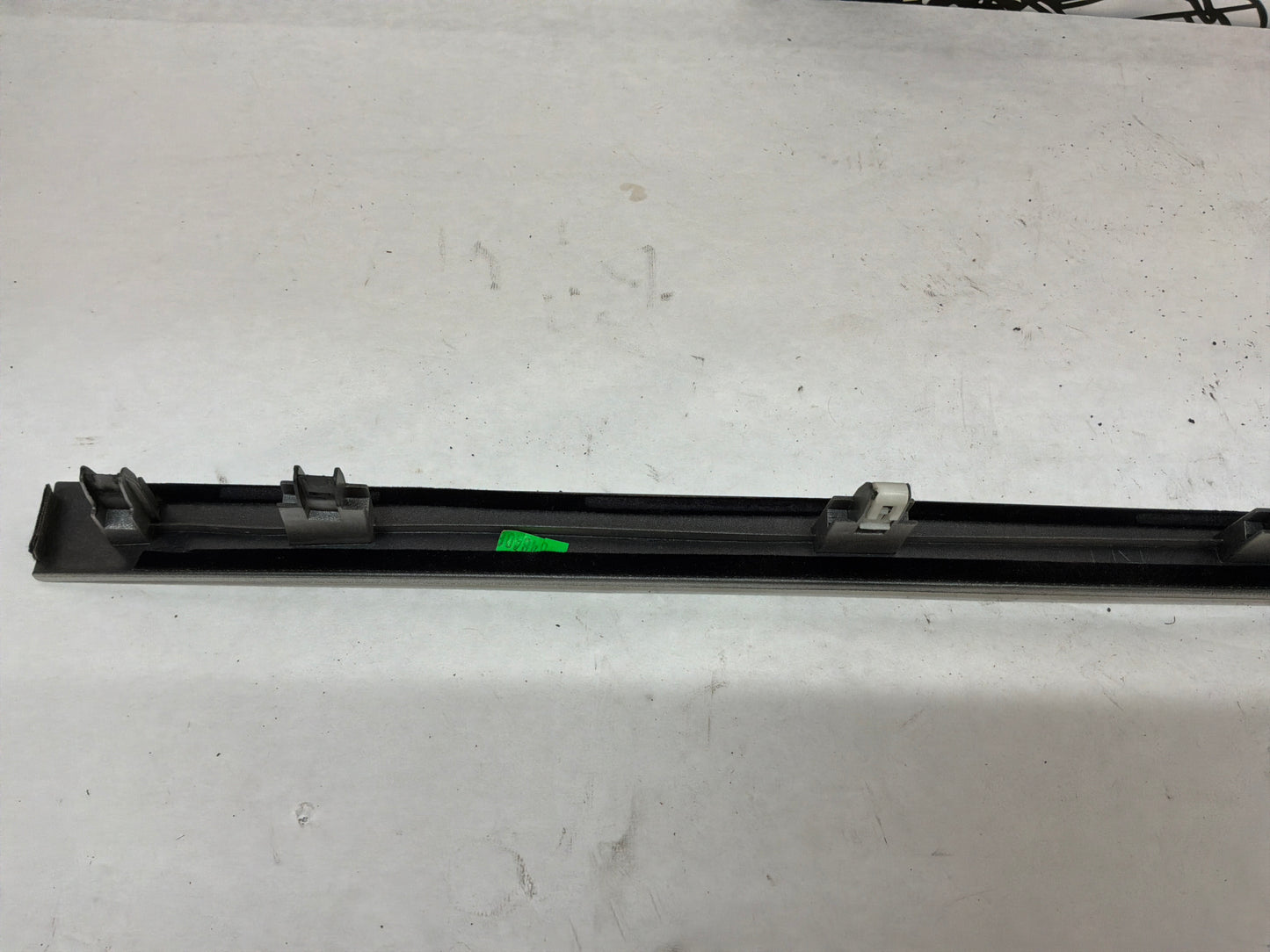 2008 Pontiac G8 Base LH & RH Silver Dash Trim Accent Applique Panel OEM