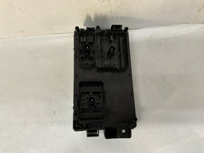 2015 Chevrolet Camaro SS 1LE Accessory Wiring Junction Fuse Relay Box Block OEM