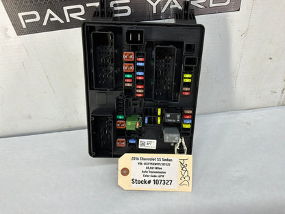 Fuse box - Day's Parts Yard