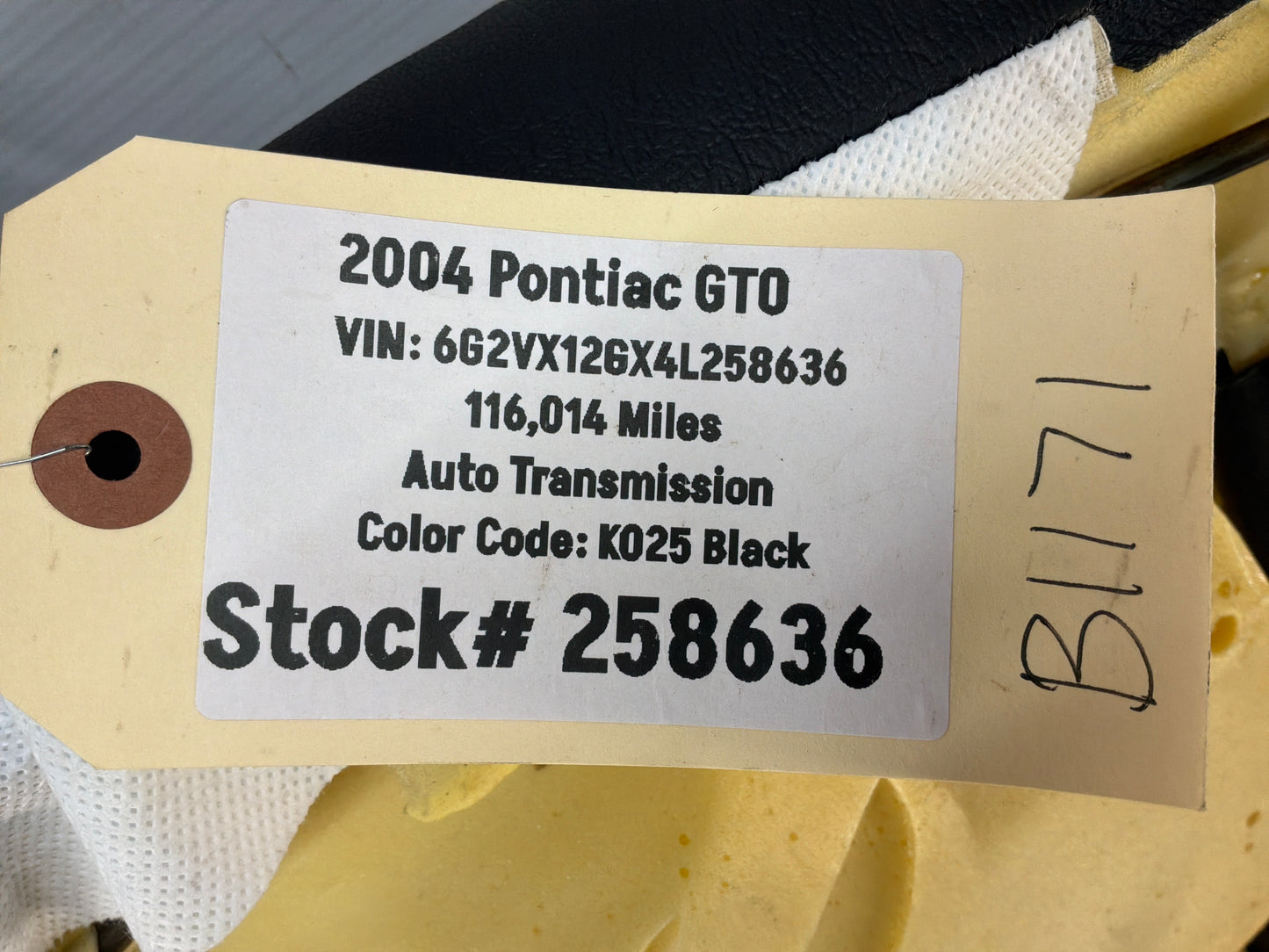 2004 Pontiac GTO Seats Fronts and Rears Black Leather OEM