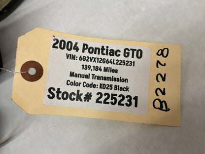 2004 Pontiac GTO Fuel Gas Door Lid Cover Door Assembly w/ Cap Black OEM