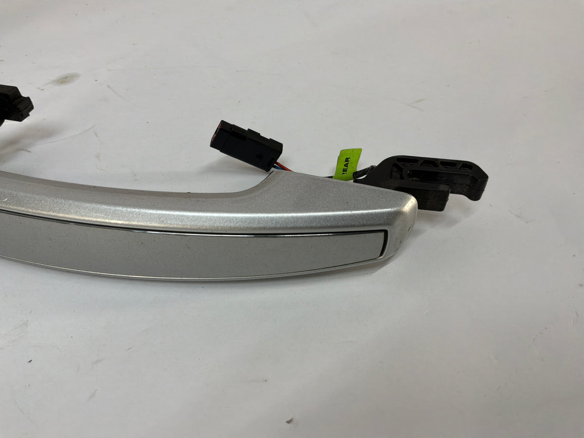 2017 Chevy SS Sedan RH Passenger Front & Rear Exterior Door Handles Silver OEM