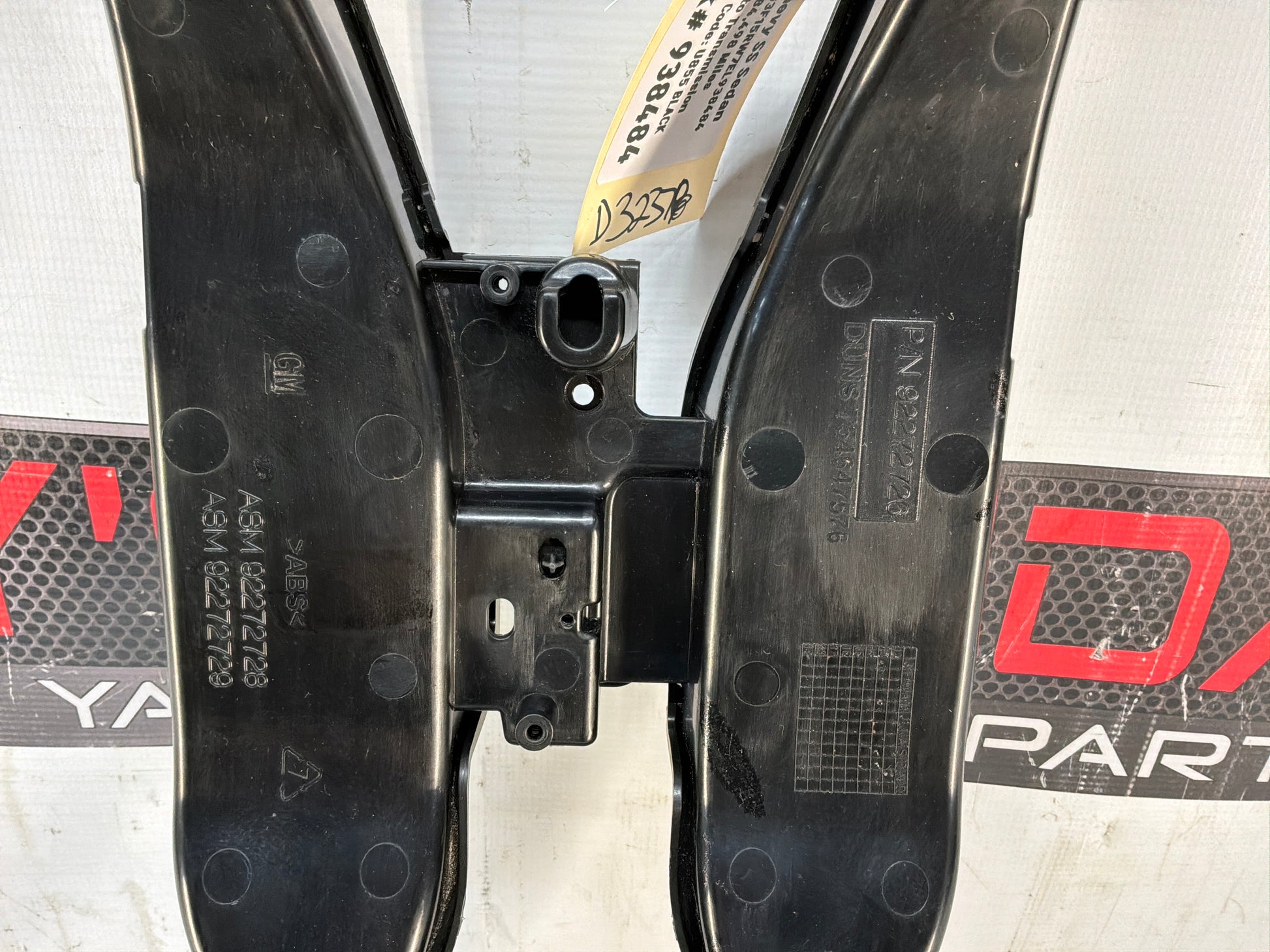 Center console - Day's Parts Yard