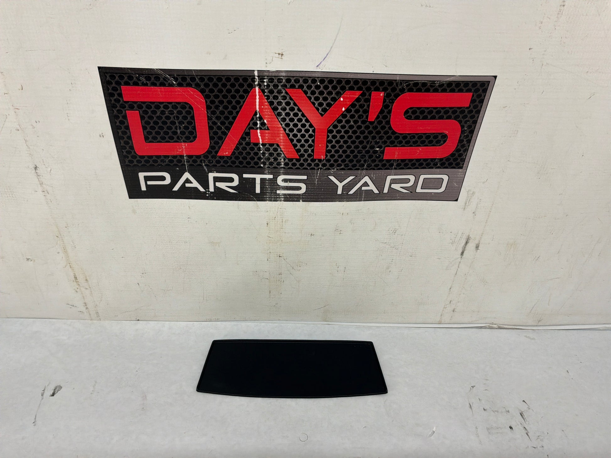 2009 Pontiac G8 GT Center Dash Radio Bezel Trim Molding Panel Speaker Grille OEM - Day's Parts Yard