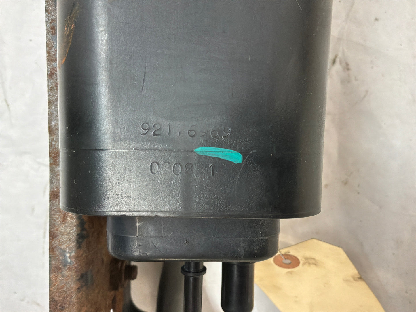 2008 Pontiac G8 GT EVAP Emission Charcoal Canister Assembly OEM
