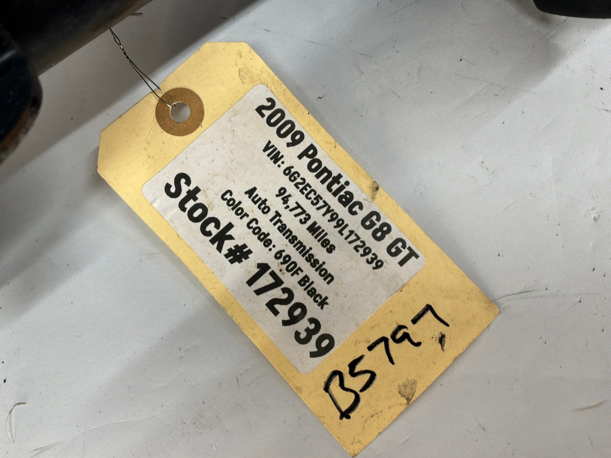 Front rh strut - Day's Parts Yard