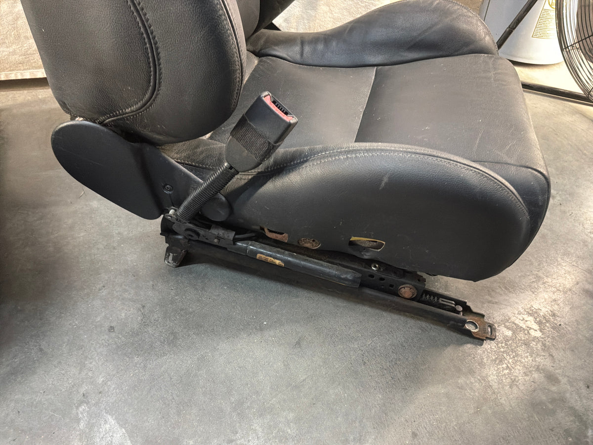 2006 Pontiac GTO Seats Front and Rears Black Leather OEM