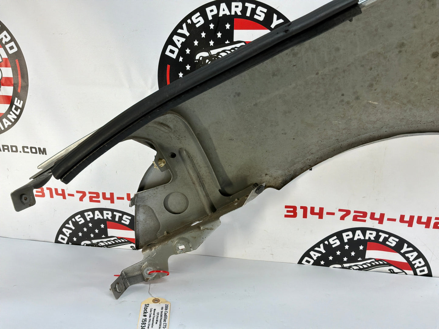 2006 Cadillac CTS-V RH Passenger Front Fender OEM