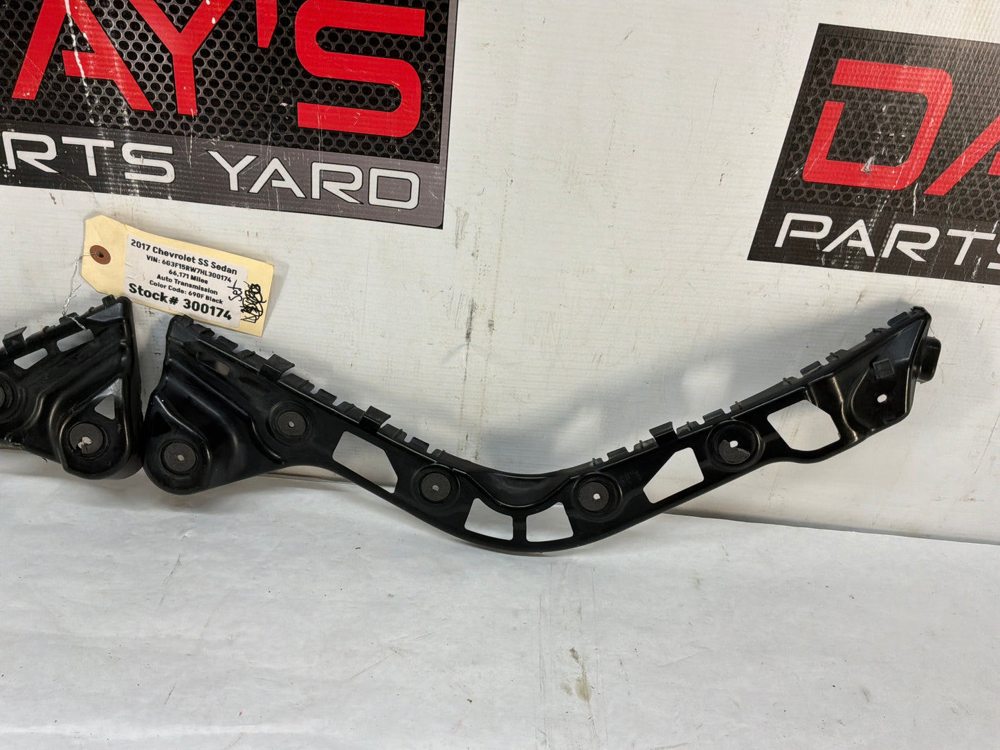 2017 Chevy SS Sedan Rear Bumper Support Brackets Braces Mounts RH & LH OEM