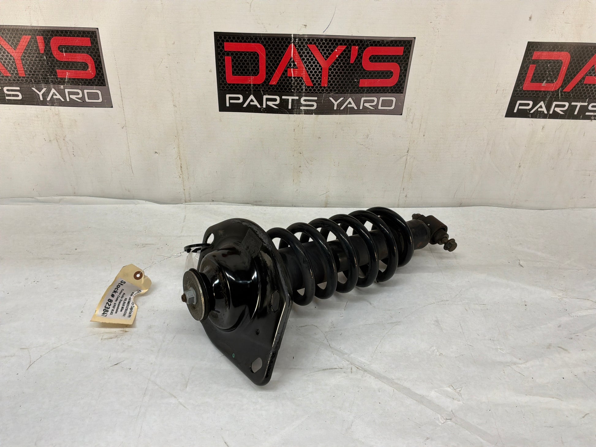 Lh rear shock - Day's Parts Yard
