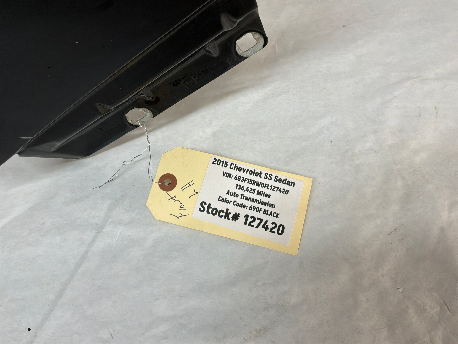 Rh fender - Day's Parts Yard