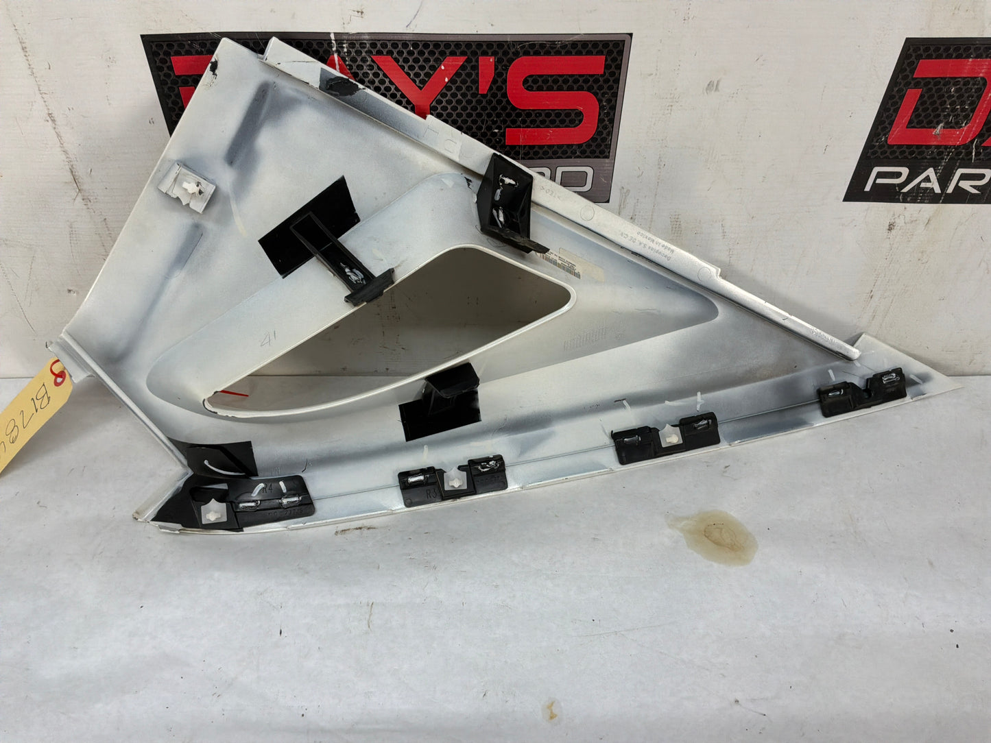 2012 Chevy Avalanche RH Passenger Bed Inner Trim Cargo Box Sail Panel Cladding OEM