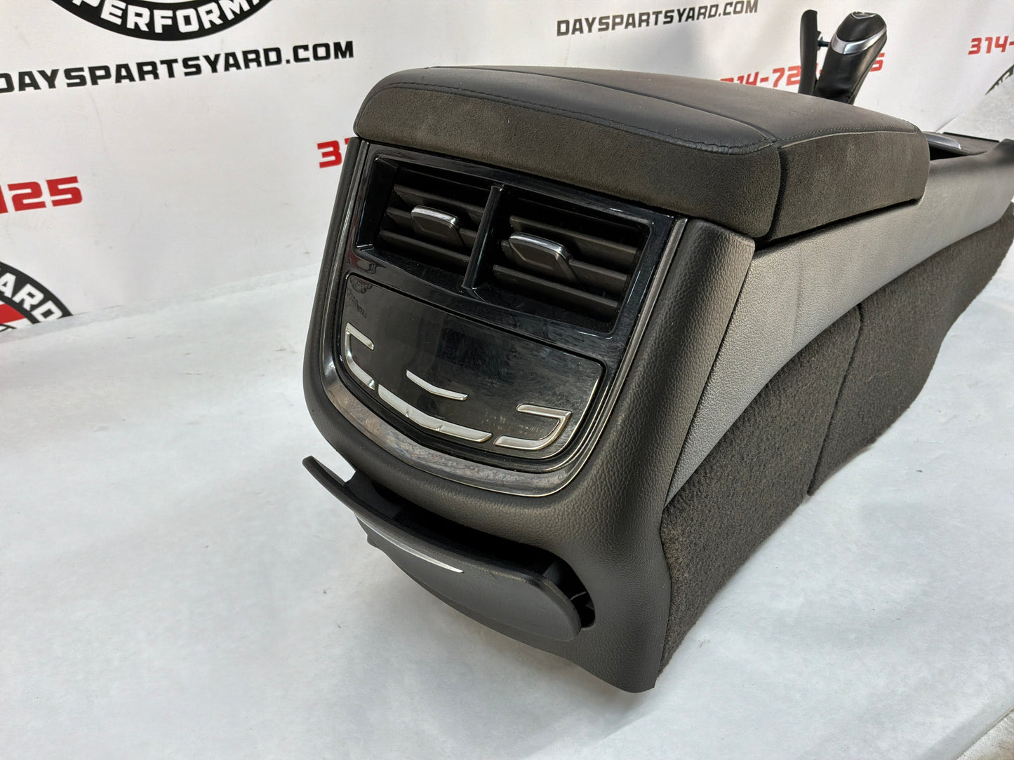 2016 Cadillac CTS-V Center Console w/ Shifter Gear Selector OEM