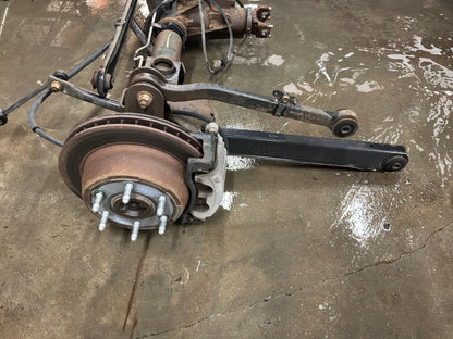 2002 Cadillac Escalade EXT Rear End Axle Carrier Rearend Differential OEM