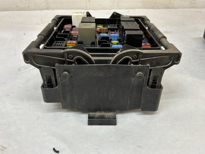 2014 Chevy Caprice PPV Engine Motor Bay Relay Fuse Box Junction Module OEM
