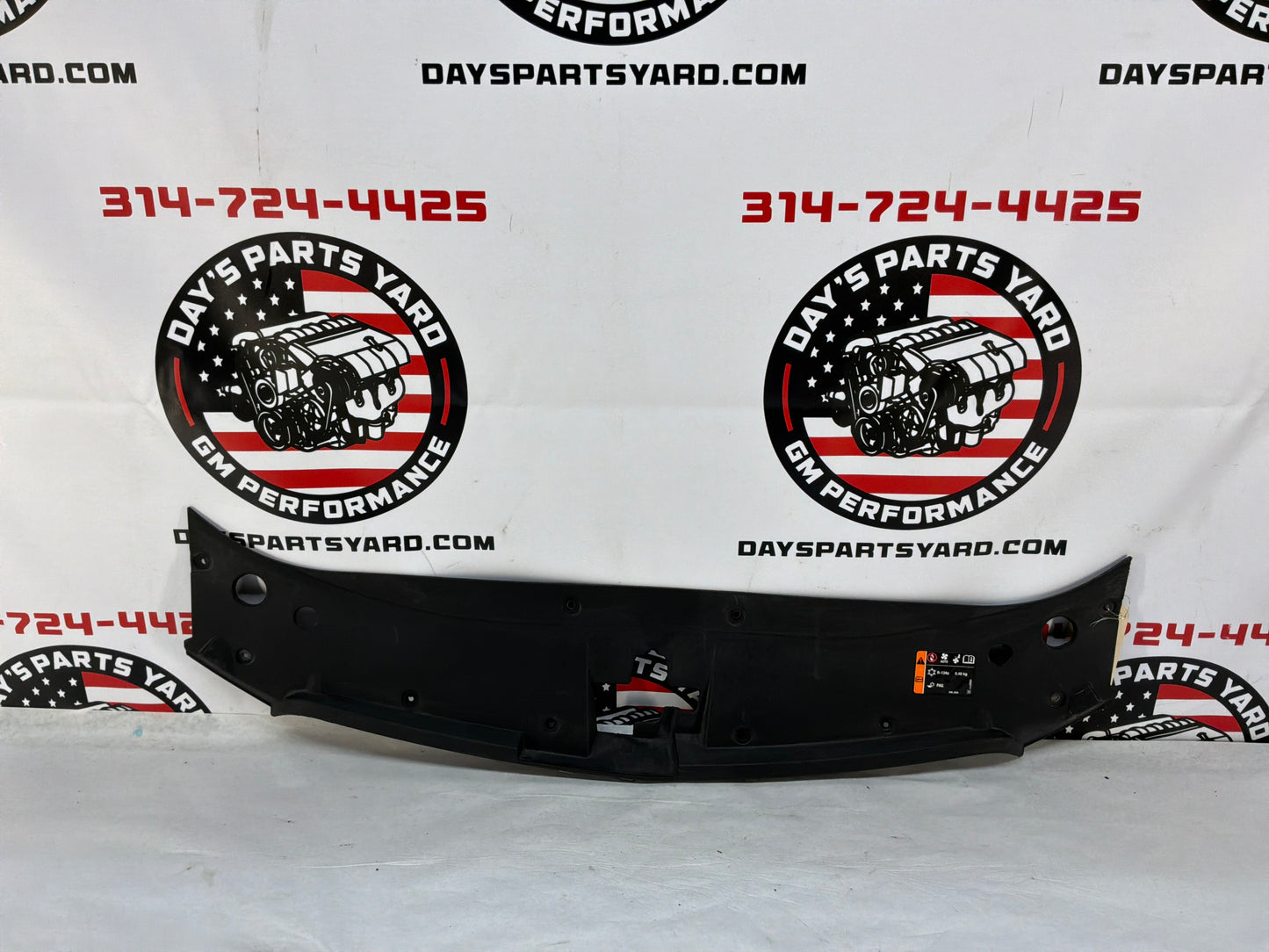 2014 Chevy SS Sedan Radiator Core Support Grille Cover Sight Shield OEM