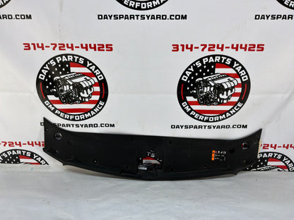 2014 Chevy SS Sedan Radiator Core Support Grille Cover Sight Shield OEM